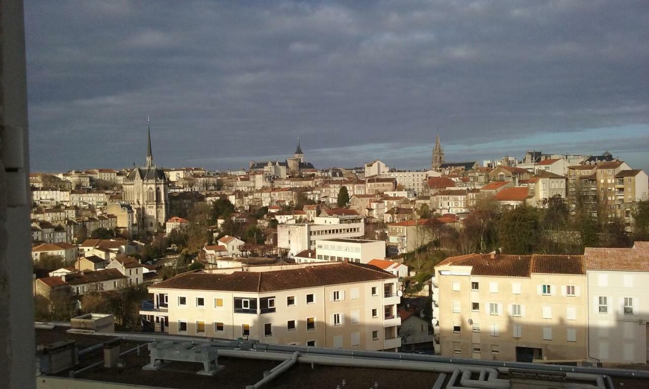 La Tour De Lavalette Bed & Breakfast Angouleme Exterior photo